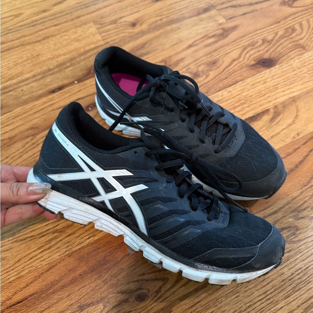 ASICS runners - sz 7.5